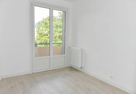 Appartement T3 à GRENOBLE - Photo 4