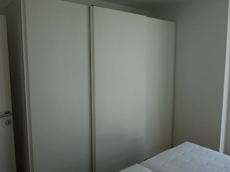 STEYR - MÖBLIERTE 65 m² WOHNUNG MIT LOGGIA UND INKL. 2 x TIEFGARAGE - Foto 4