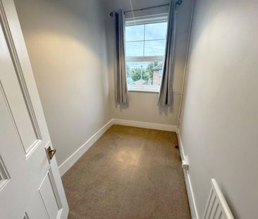 3 bedroom apartment to rent - Photo 2