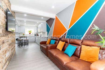 Victoria Road, Manchester, M14 6AP - Photo 3