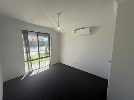 Charming Home in Baldivis - Photo 3