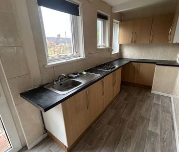 2 bedroom end of terrace house to rent - Photo 6