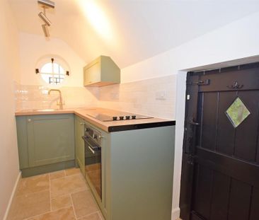 2 bedroom detached house to rent - Photo 5