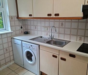 2 bed flat in Meyrick Court - Photo 4