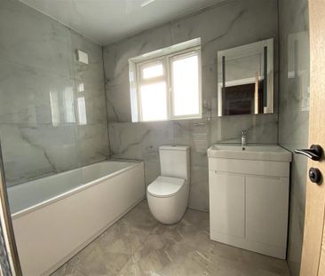 5 bedroom semi-detached house to rent - Photo 6