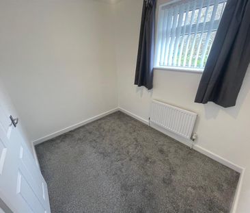 Friars Close, Wirral - Photo 1