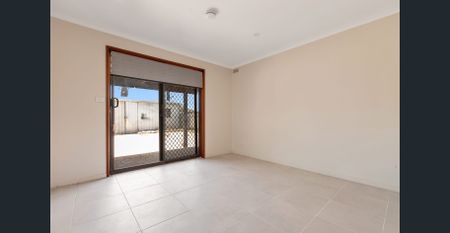 Renovated Three Bedroom Home - Photo 4