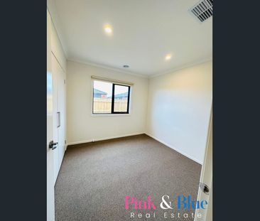 Stunning & Beautiful 4 Bedroom Family Home for Rent! - Photo 6