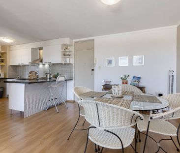 Elevated Living with Panoramic Mosman Park Views - Photo 5
