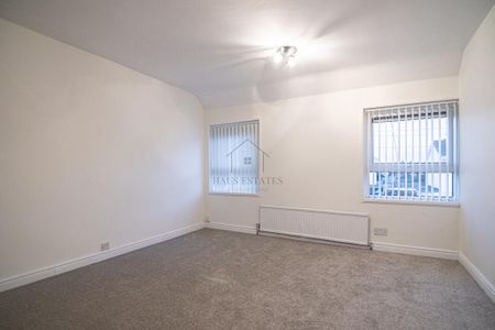 4 bedroom terraced house to rent - Photo 3