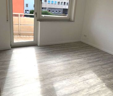 HEGERICH: Helle & Moderne 3-Zimmer-Wohnung - Perfekt für Singles oder Paare - Photo 2