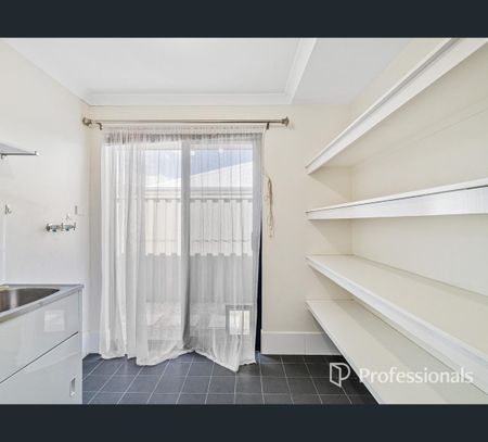127 Tourmaline Boulevard, Byford, WA 6122 - Photo 4