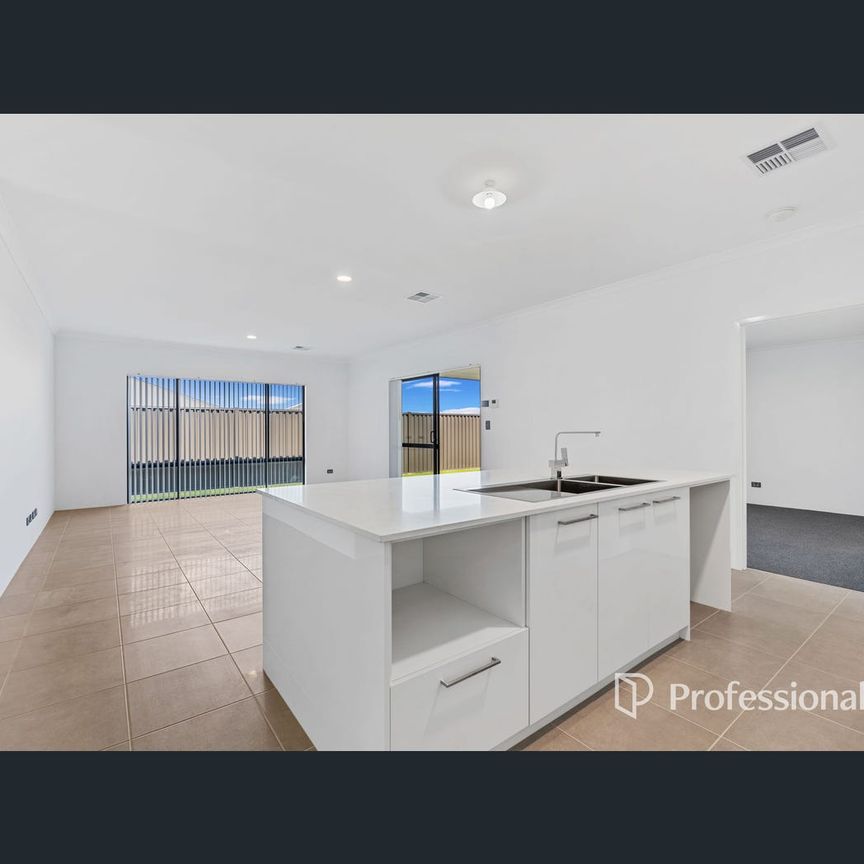 7 Kendinup Way, Midvale, WA 6056 - Photo 1