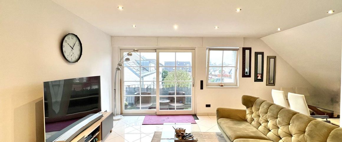 Kaiserswerth: 3-Zimmer-Wohnung mit Balkon nahe Rhein und ISD - Foto 1