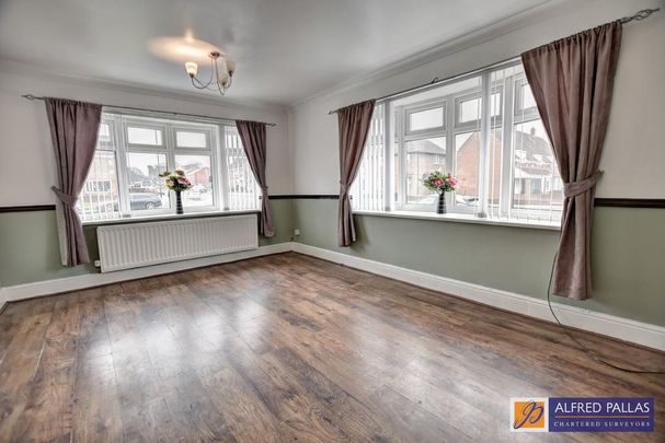 3 bedroom semi-detached house to rent - Photo 1