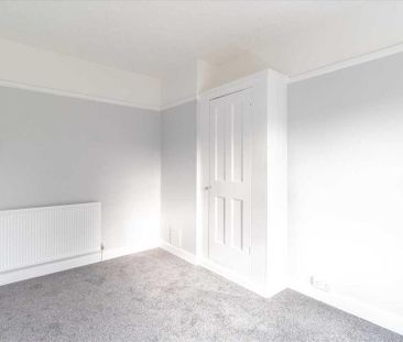 3 bedroom end of terrace house to rent - Photo 5