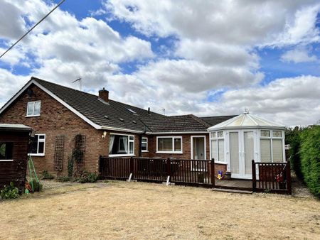3 bedroom bungalow to rent - Photo 3
