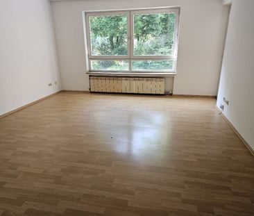 Gut geschnittene Wohnung mit ca. 86 m² Wohnfläche, 4 Zimmern und Ba... - Foto 2