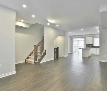 For Lease - 32 Rapids Lane, Hamilton, Ontario - Photo 4