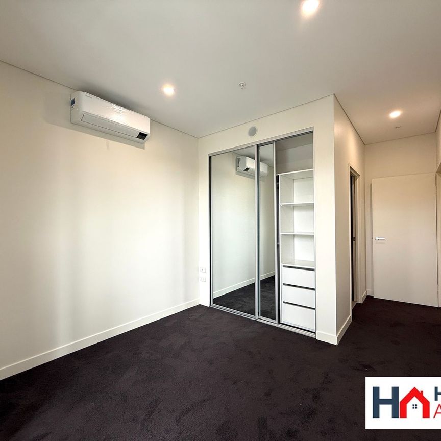 2 BEDROOM APARTMENT IN A SOUGHT AFTER LOCATION - Photo 1