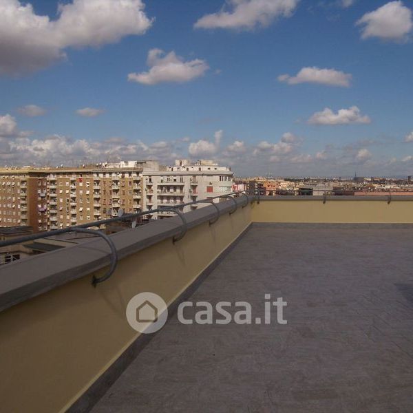 Attico, mansarda in Affitto in Piazza Camillo Finocchiaro Aprile a Roma - Foto 1