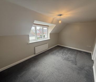 3 bedroom semi-detached house to rent - Photo 5