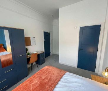 7 bedroom house of multiple occupation to rent - Photo 4