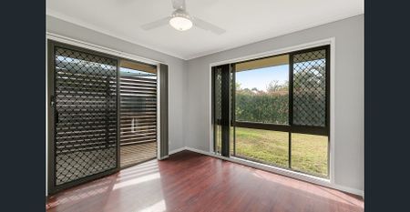 Comfortable 3 Bedroom Home in Jamboree Heights - Photo 5