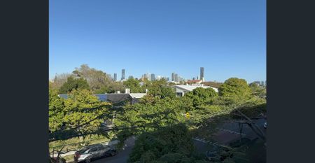 Updated unit - lots of natural light - views towards the city - Photo 3