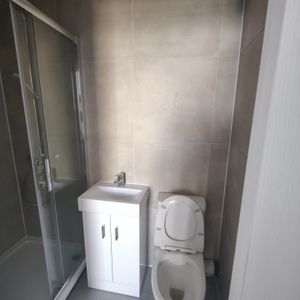 Price £1,000 pcm - Available 12/07/2025 - Furnished - Photo 3