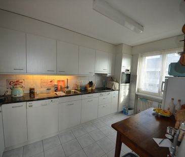 Grosszügige 4.5-Zimmerwohnung an zentraler Lage zu vermieten - Photo 6
