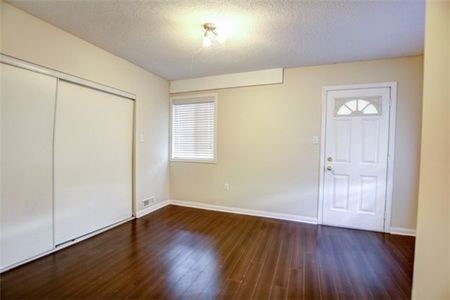 For Lease - 4950 Rathkeale Road Unit# 23, Mississauga, Ontario - Photo 3