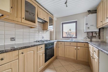 2 bedroom terraced house to rent - Photo 2