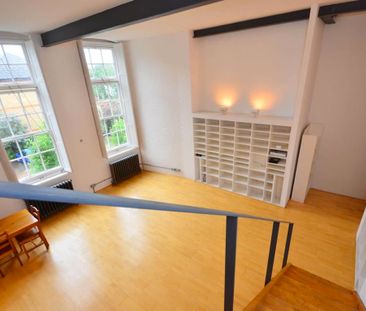 1 Bed Flat, Searles Road, SE1 - Photo 3