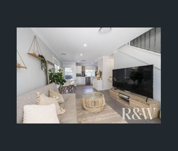 PRIME LOCATION - Photo 2