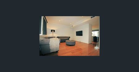 Low Maintenance Living! - Photo 3