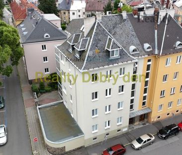 Pronájem bytu 1+1 55 m2 - Photo 1