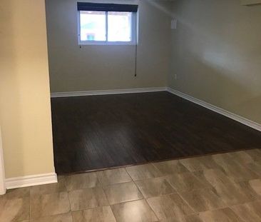 For Lease - 233 Shawnee Circle, Toronto, Ontario - Photo 5