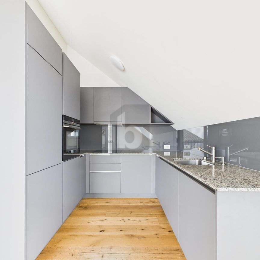 TOP MODERN IN OWNERSHIP QUALITY - Photo 1