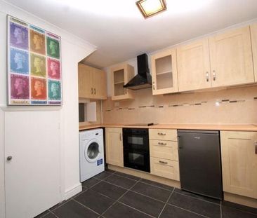 House share to rent - Photo 2