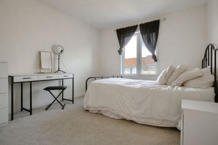 For Lease - 125 SHADY GROVE Street, Barrhaven, Ontario - Photo 2