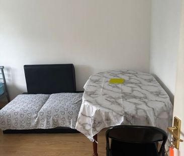 Room in a Shared House, Canning Crescent, N22 - Photo 2