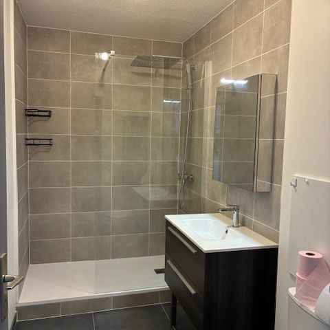 Location Appartement 1 pièce 35m² - Photo 1