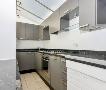 2 bedroom maisonette to rent - Photo 3