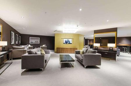 Wandsworth Road, Sw, Vauxhall, SW8 - Photo 2