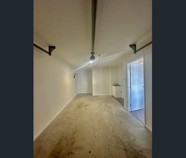 Neat townhouse! - Photo 3