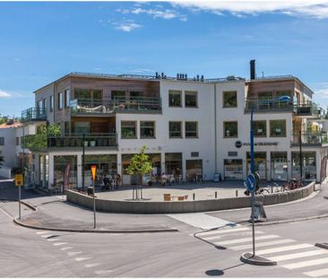 Hedvigsdalsvägen, Sollentuna - Photo 1