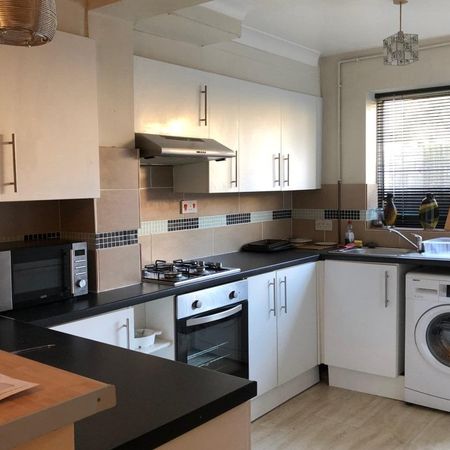 Nascot Place - Photo 3