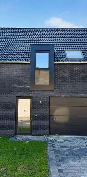 Huis te huur in Mol voor € 1.260 met 3 slaapkamers - foto 1