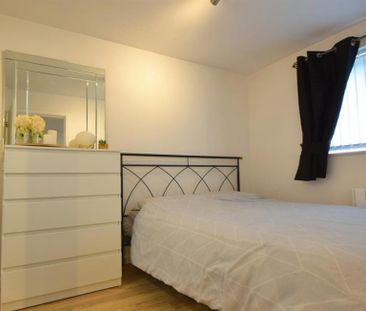 1 Bedroom Apartment To Let - Photo 4